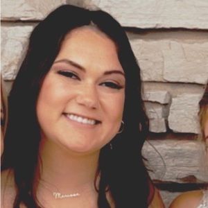 Meet your Posher, Marissa